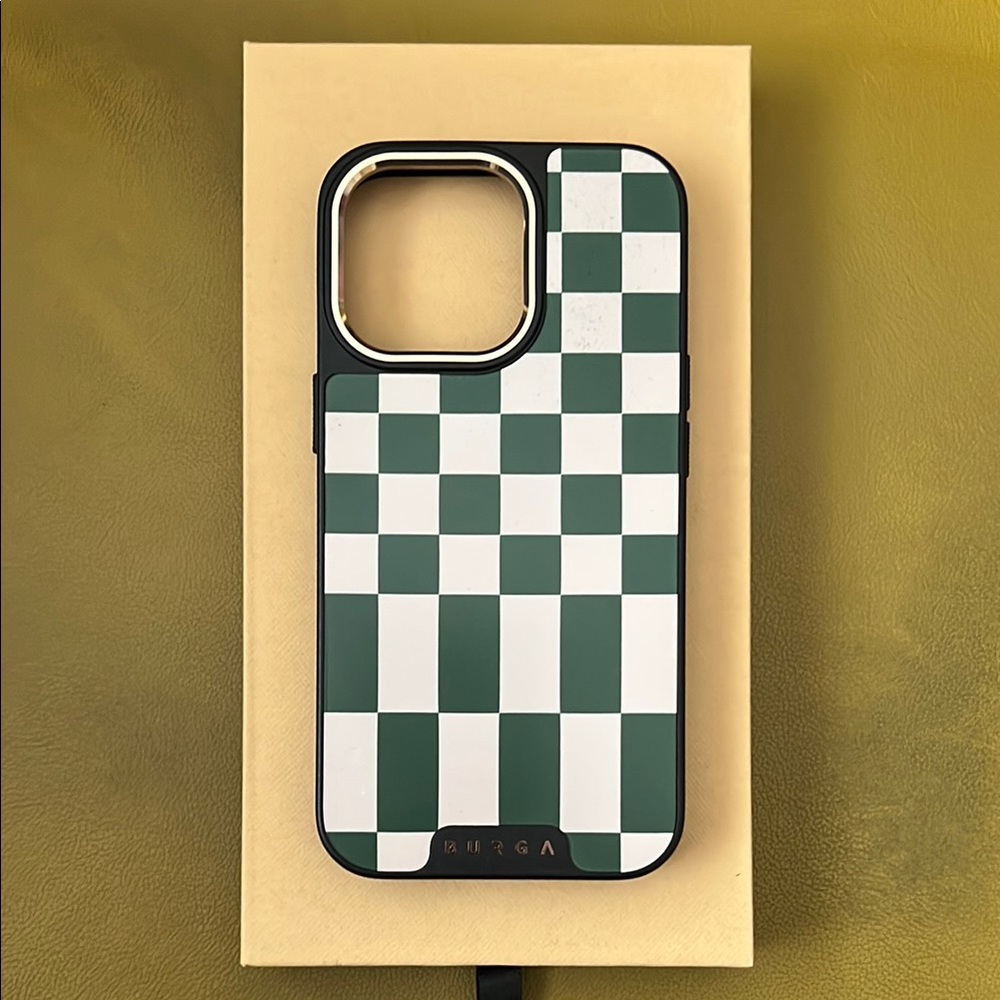 Burga Elite iPhone 13 Pro Case in Ivy League